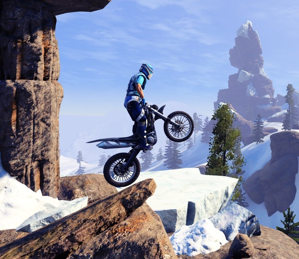 Доехав до конца трассы, герой Trials Fusion неминуемо разбивается. Как бы вы ни владели трюками, сколько бы ни учились держаться на заднем колесе и приземляться после затяжного полета, на финише игра забирает у вас управление и с особым цинизмом расправляется с гонщиком. Футуристические задники, ироничные комментарии искусственного интеллекта, позорная заглавная песня в лучших традициях серии — в Trials Fusion все указывает на то, что в игре наступило печальное будущее, где жизни каскадеров не значат ничего.