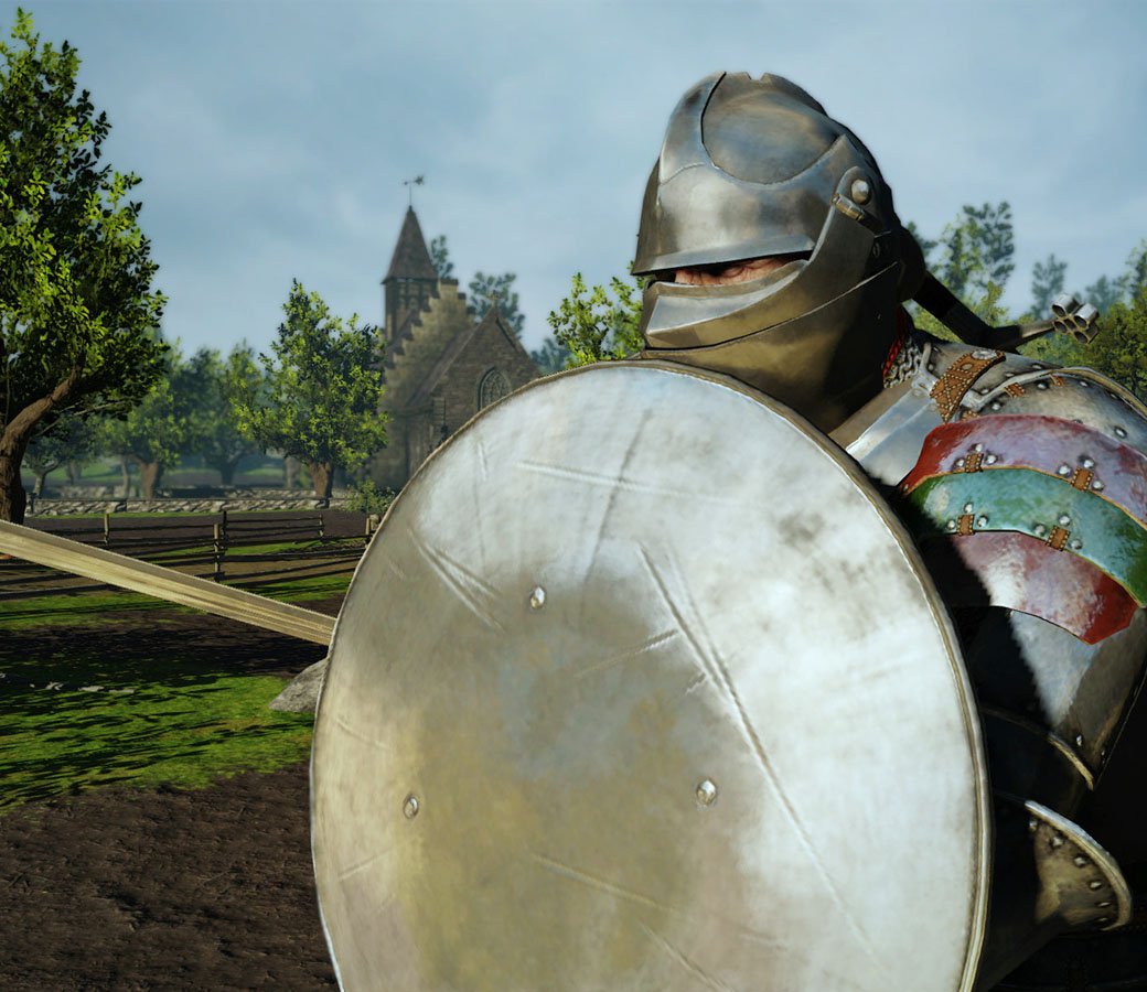 War of the Roses напоминает виртуальный санаторий для ролевиков-затейников, которые любят съежаться в леса и поля, одеваться рыцарями, пастушками, эльфами или гусарами и предаваться реконструкциям. Они готовы чувствовать себя ряженными идиотами, терпеть боль, унижения, всевозможные неудобства, биотуалеты, дождь, холод, снег, мороз и, временами, ощущение полной маразматичности происходящего только ради того, чтобы ощутить у себя под носом исторически достоверные гусарские усы и увидеть в воздухе точную копию тех самых чепчиков.