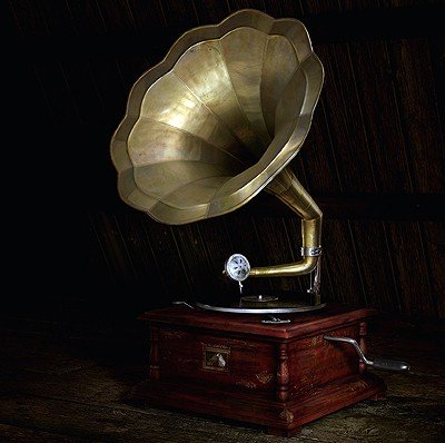 Музыка играет далеко не последнюю роль в создании атмосферы игры или кино. Вкладываются огромные деньги для записи нужного звука или песни, которая отражала бы нужную эмоцию. Многие месяцы уходят у композитора на то, чтобы подобрать нужную тональность. И в том и другом игровая музыка ничуть не уступает музыке из кино. Давайте же вспомним лучшие игровые саундтреки, сумевшие ворваться в зарубежные чарты наряду с обычными хитами.