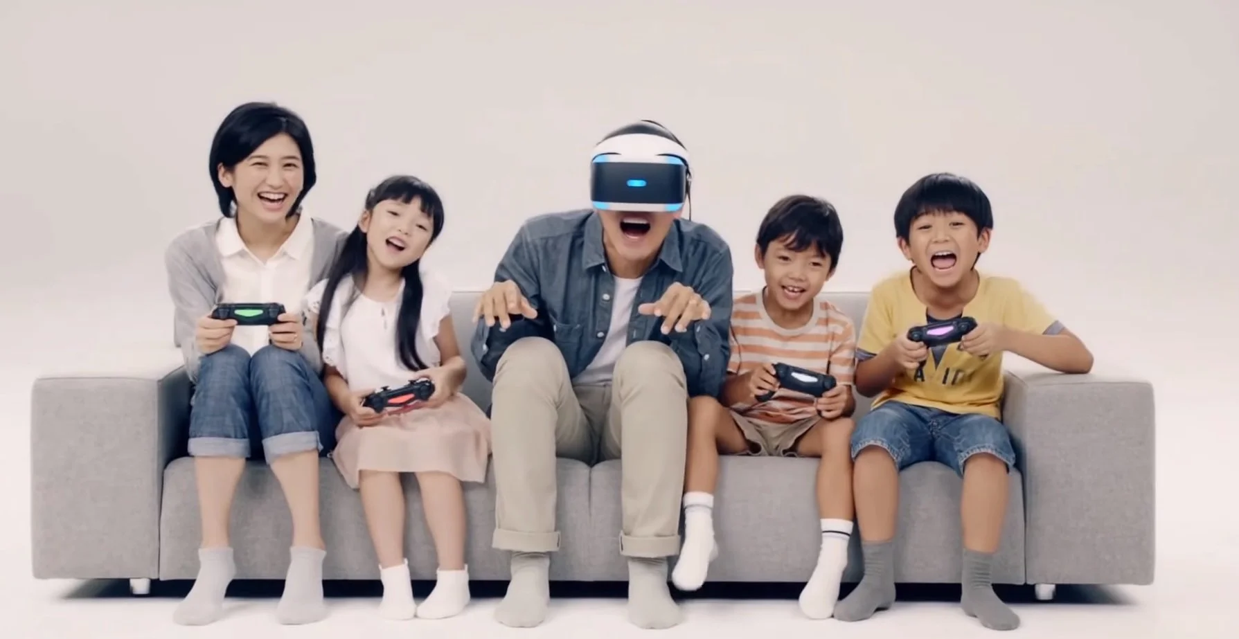 Детям не дадут поиграть на PlayStation VR  - фото 1