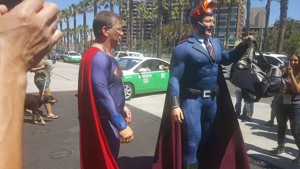 Самый забавный и необычный косплей с Comic Con 2016 - фото 1