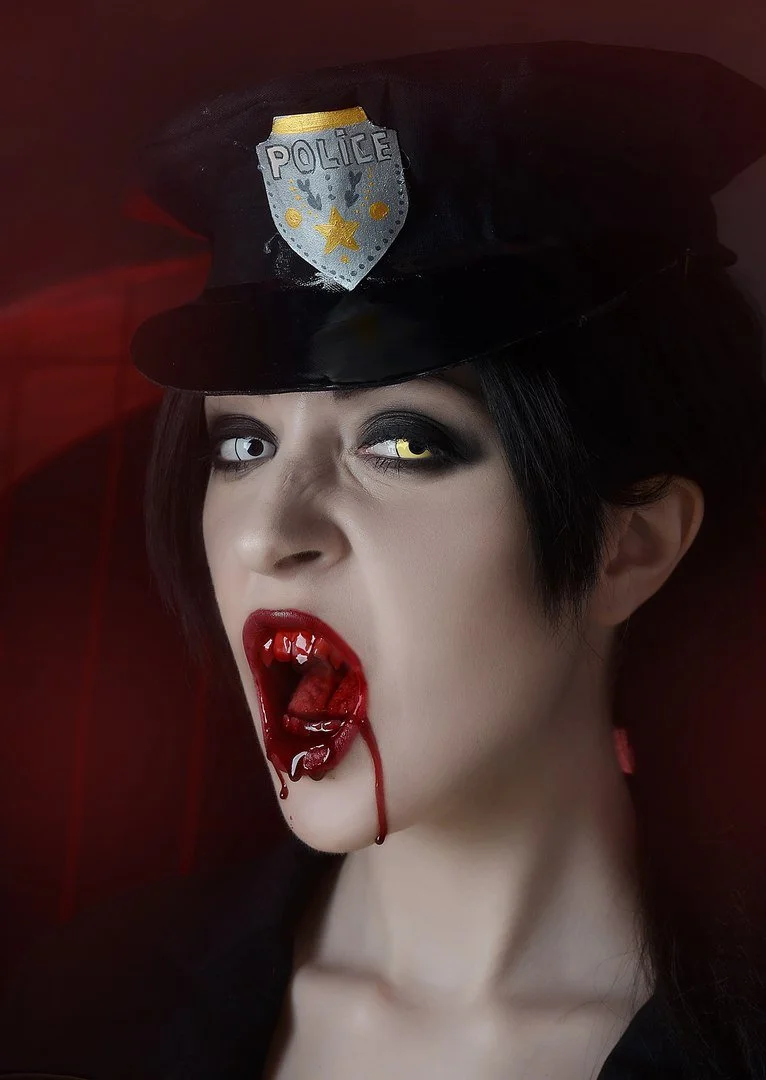 Косплей дня: очаровательные вампирши из Vampire: The Masquerade - фото 8