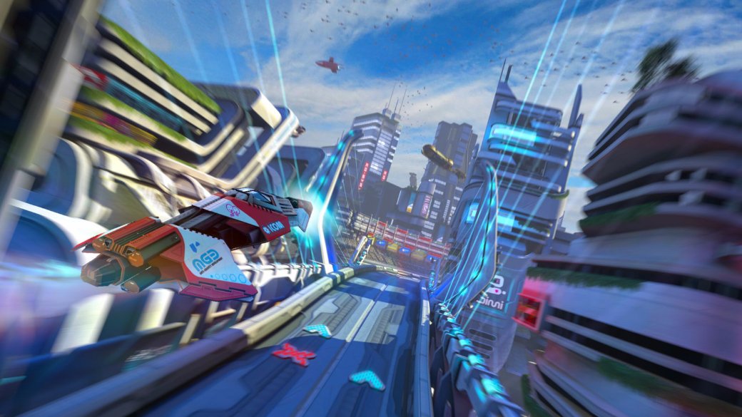 Многие фанаты PlayStation наверняка хорошо помнят гоночную серию WipEout – высокоскоростные гонки на антигравитационных болидах под электронную музыку. С оружием! Но за год до анонса PlayStation 4 Sony внезапно закрыла студию Liverpool (бывшую Psygnosis Limited), разработчика оригинальных игр. Тогда фанаты потеряли всякую надежду на продолжение любимой серии на новом поколении консолей. И вот спустя 6 лет, выходит WipEout Omega Collection. Что это такое и стоит ли ее покупать, мы вам сейчас и расскажем. 