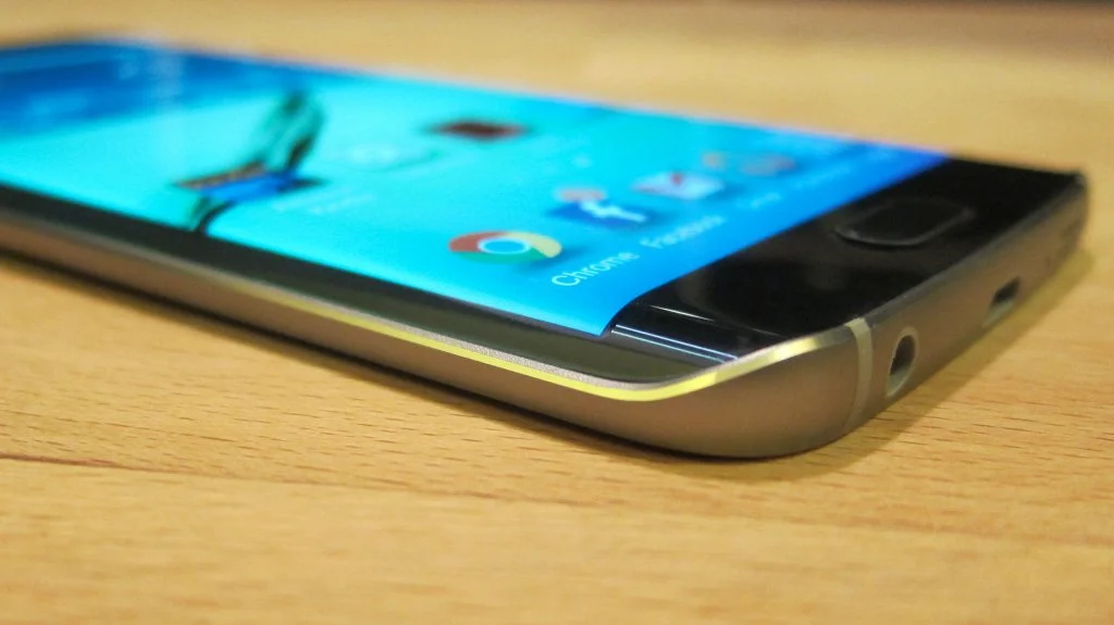 В 2016 году Samsung выпустит два Galaxy S7 - фото 1