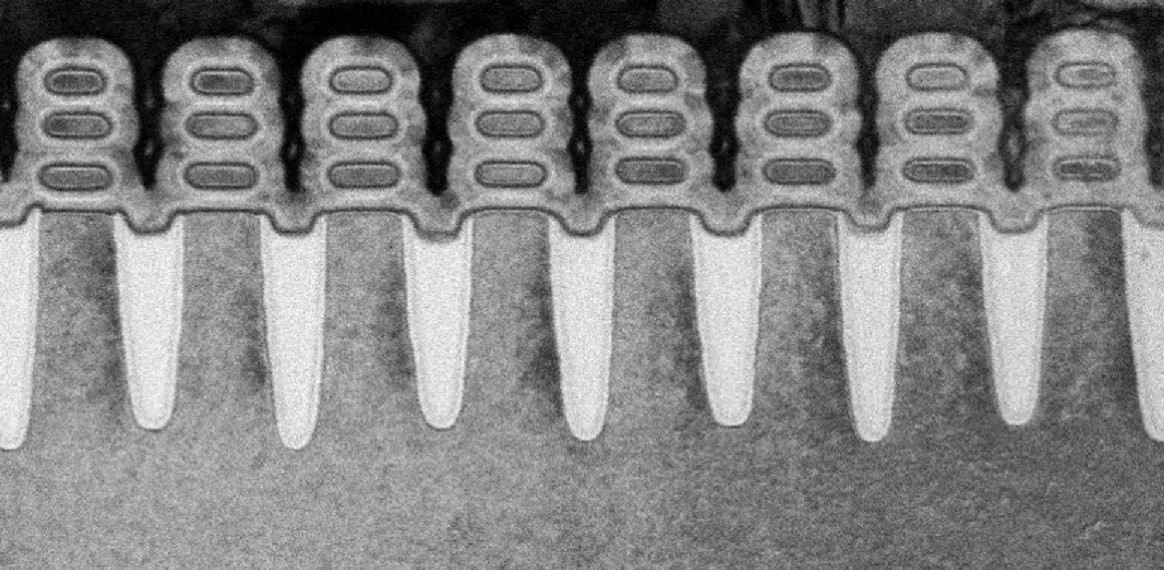 Наномашины, сынок: компания IBM представила 5-нанометровый чип - фото 2