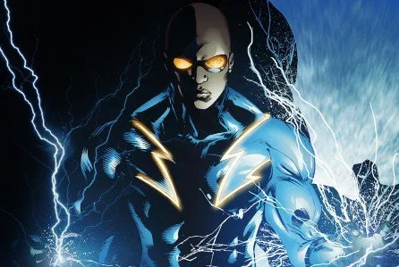 Черная молния войдет в число супергероев The CW: ждем кроссоверов? - фото 1