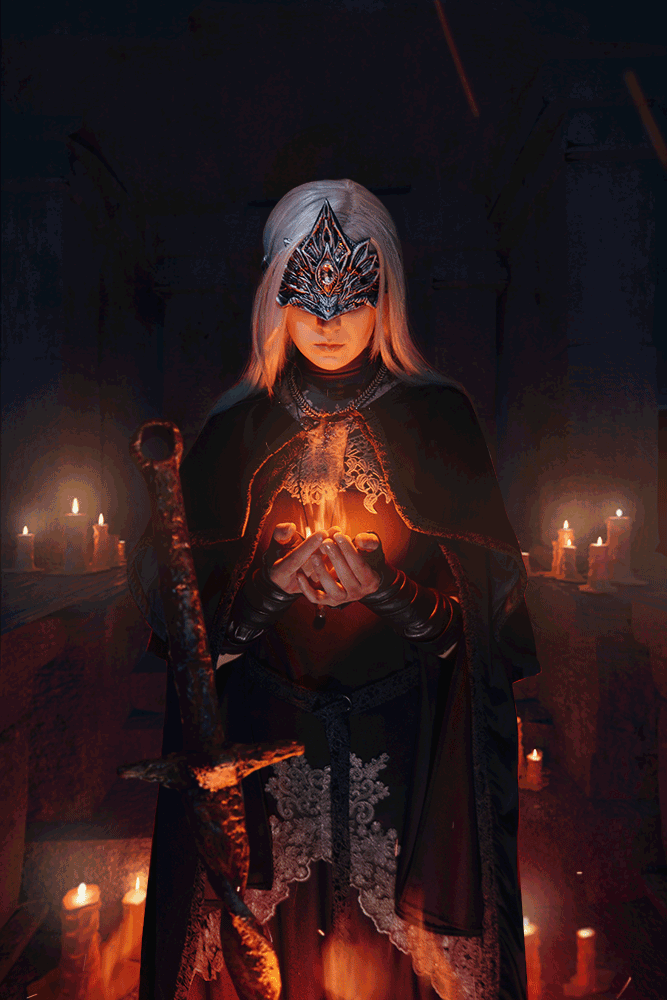 Пламенный косплей Хранительницы огня из Dark Souls 3 - фото 1