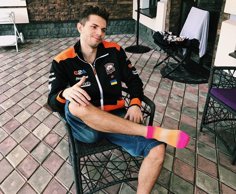 Почему наши «дотеры» тренировались в Москве, ложились спать в 8 утра и не берут в Америку жен и подруг?