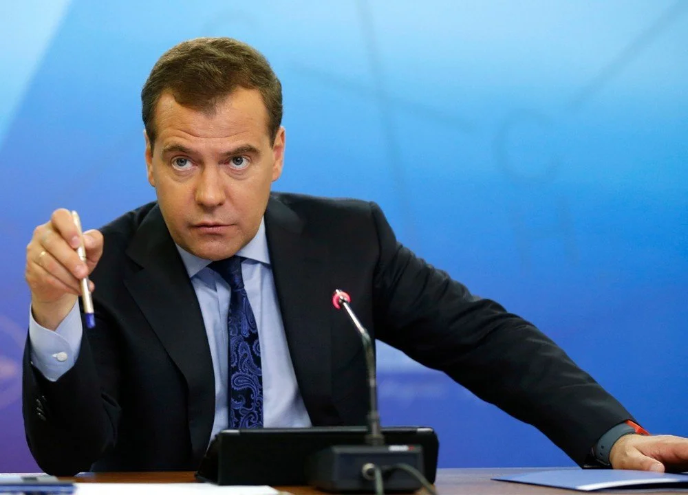 Медведев намерен развивать в России «интернет вещей» - фото 1