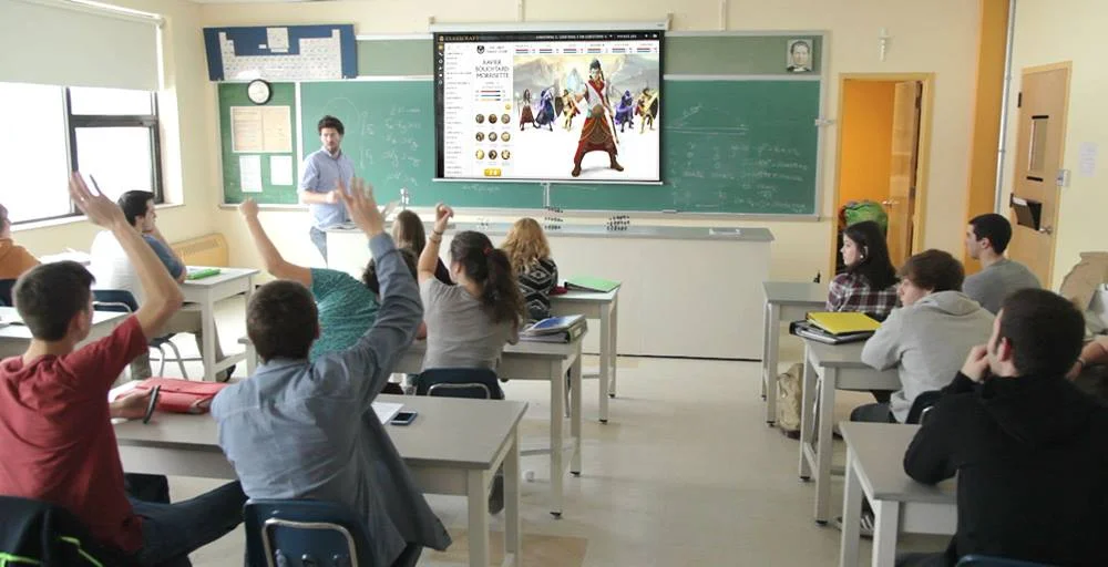В Канаде учитель физики превратил уроки в ролевую игру
