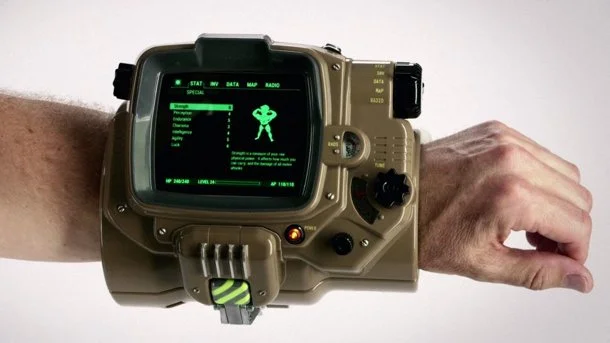 Большие смартфоны не поместятся в реплику Pip-Boy из Fallout 4 - фото 1
