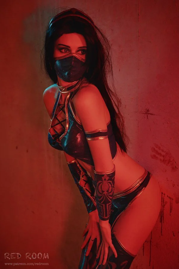 Косплей дня: Китана из Mortal Kombat - фото 5