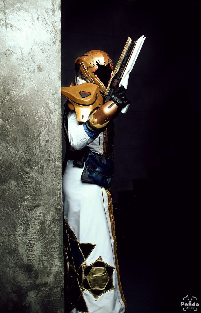 Косплей дня: футуристические костюмы Стражей из Destiny - фото 2