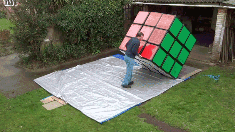 Гигантский кубик Рубика приносит в 10 000 раз больше боли и страданий - фото 1