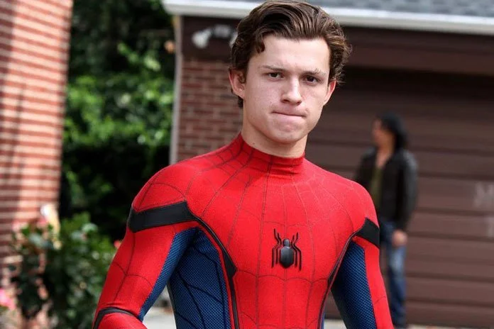 Питер Паркер останется школьником в новой трилогии о Человеке-пауке - фото 1