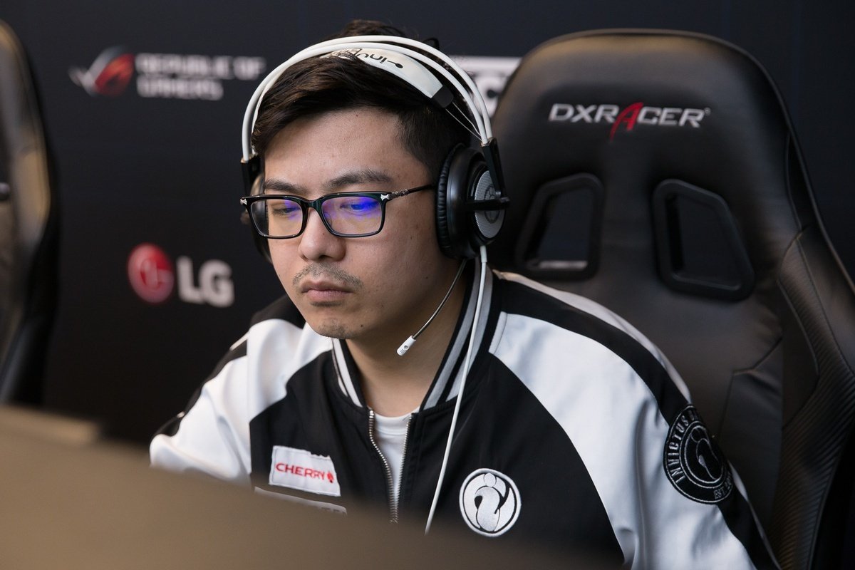Сюй «BurNIng» Чжилэй, игрок Invictus Gaming