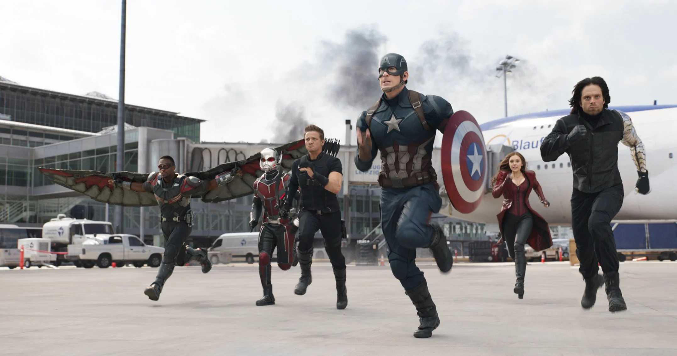 В фильмах Marvel скоро появится супергерой нетрадиционной ориентации - фото 1