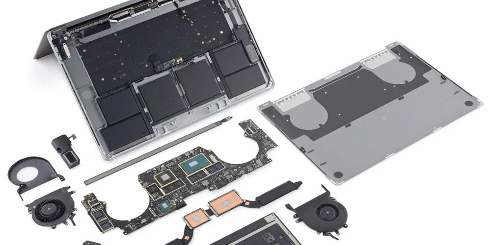 Топ-менеджер Apple продолжает оправдываться за новый MacBook Pro - фото 1
