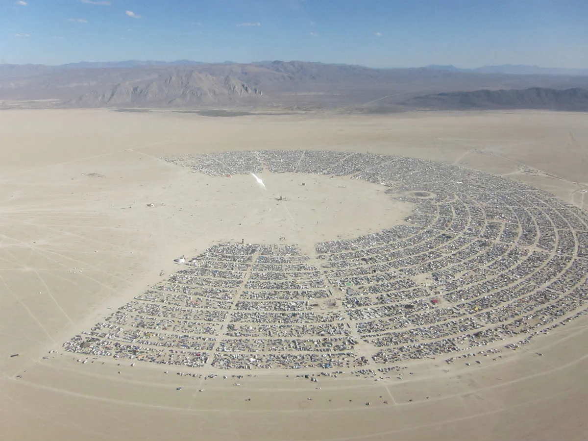 Фестиваль Burning Man 2016: безумие в пустыне - фото 1