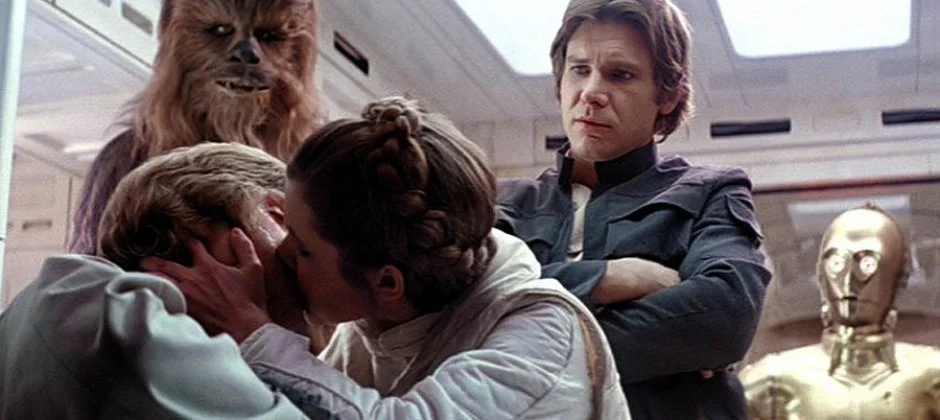 Марк Хэмилл считает, что поцелуй с Леей «травмировал» Люка - фото 1