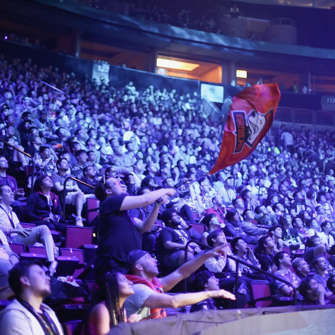 10 лучших кадров второго дня плей-офф TI7 - изображение 2 10 лучших кадров второго дня плей-офф TI7 - фото 2