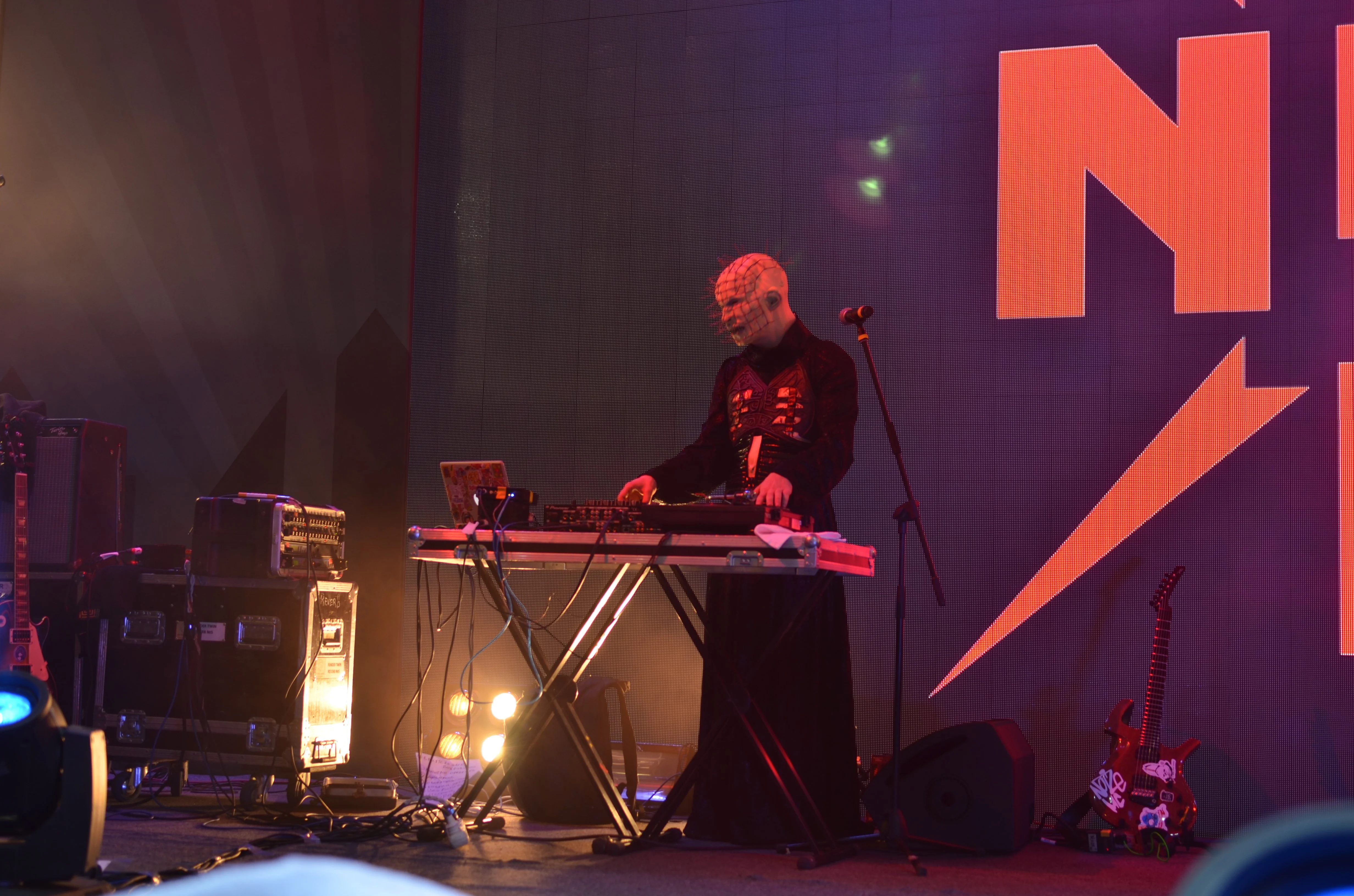Фотоотчет с «Игромира» и Comic Con Russia, день 2 – концерт Noize MC - фото 22