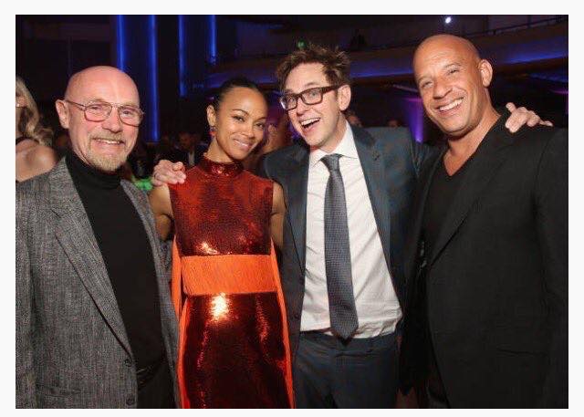 Обзор соцсетей. Сарик — модель, Саша Грей — диджей, трибьюты Ромеро - фото 1