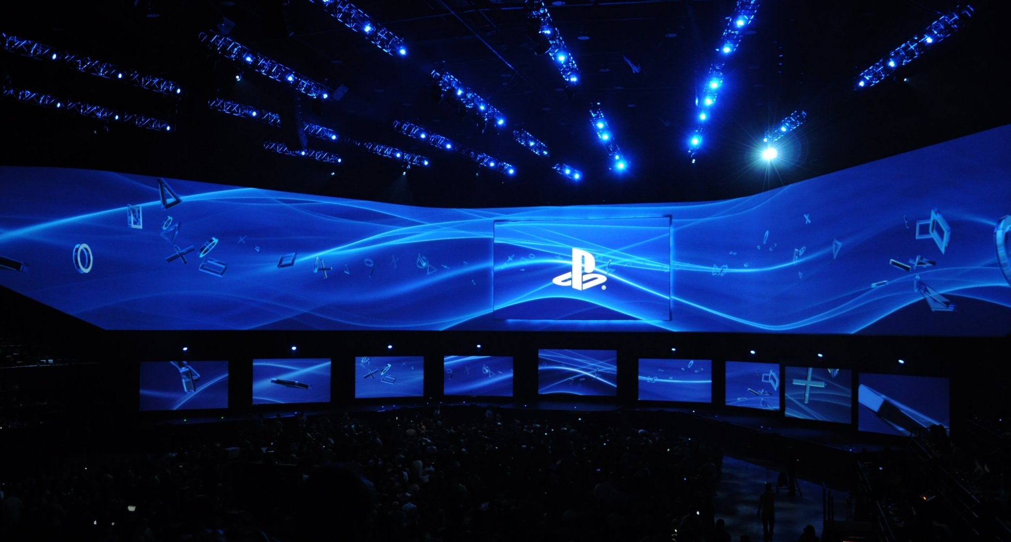 Пресс-конференция компании Sony в рамках выставки E3 2015 пройдет 16 июня. В 4 часа утра по Москве. И мы знаем, что вы, как и мы, не будете спать в это время. Но что Sony покажет и останемся ли мы довольным этим? Редакция «Канобу» собралась за одним виртуальным столом, чтобы поделиться с космосом своими «хотелками».