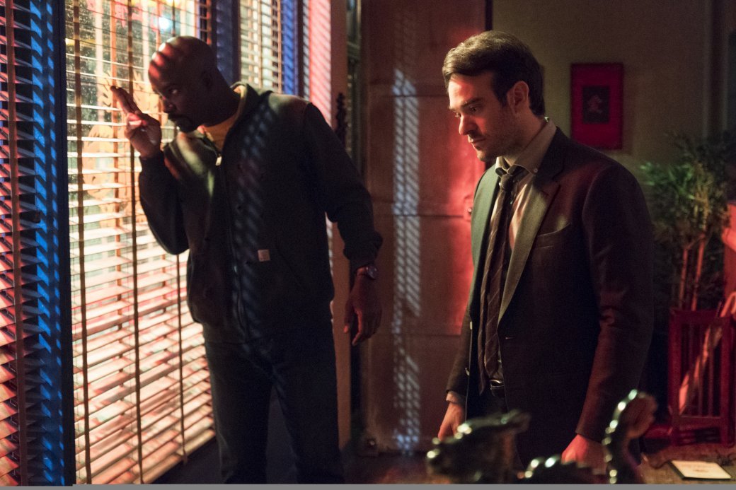 В августе выйдет много интересных телевизионных новинок во всех жанрах. В этом месяце из громких премьер нас ждут экранизация детектива Стивена Кинга, «Защитники» не от Сарика Андреасяна, новый мультфильм про Спайди и пародийный супергеройский сериал от Amazon, а из давно полюбившихся серий вернутся Halt and Catch Fire и South Park.