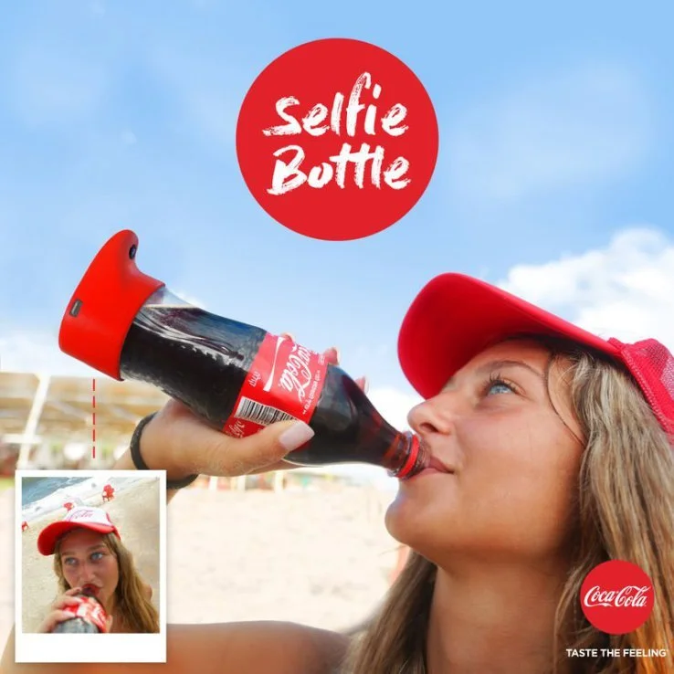 Селфи в каждой бутылке: Coca-Cola выпустила Selfie Bottle - фото 1