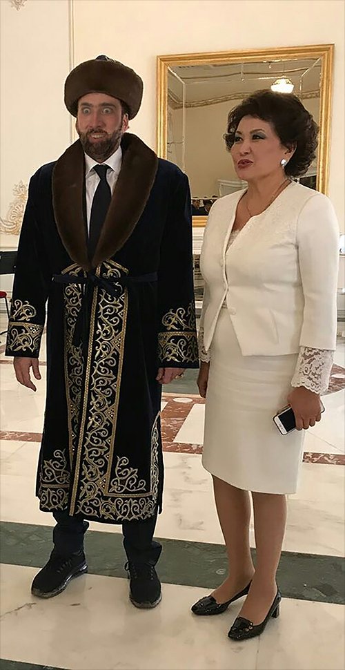Николас Кейдж посетил Казахстан и еще раз стал мемом - фото 8