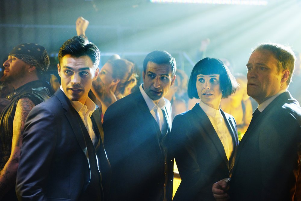 Стартовал сериал «Корпорация» — отличная антиутопия Дэймона и Аффлека - фото 2