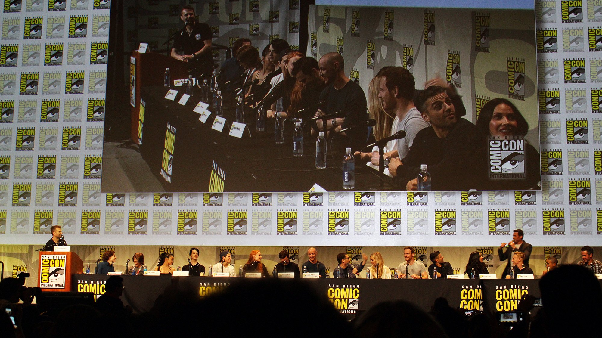 «Канобу» подводит итоги главной гик-конвенции года – SDCC 2015. Мы расскажем о самых важных событиях и проектах выставки: играх, фильмах, сериалах и комиксах. Что в минувшие выходные показывали на Comic-Con? Какие панели там проходили? Чем участники конференции делились с фанатами? Об этом и многом другом читайте в наших обзорных материалах.