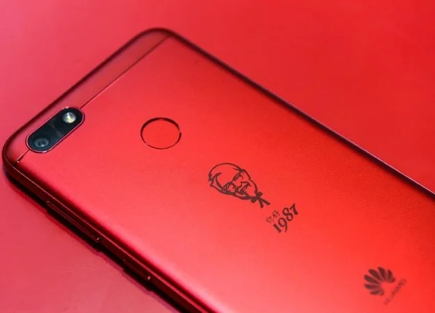Брендированный KFC смартфон от Huawei выйдет в Китае - фото 1