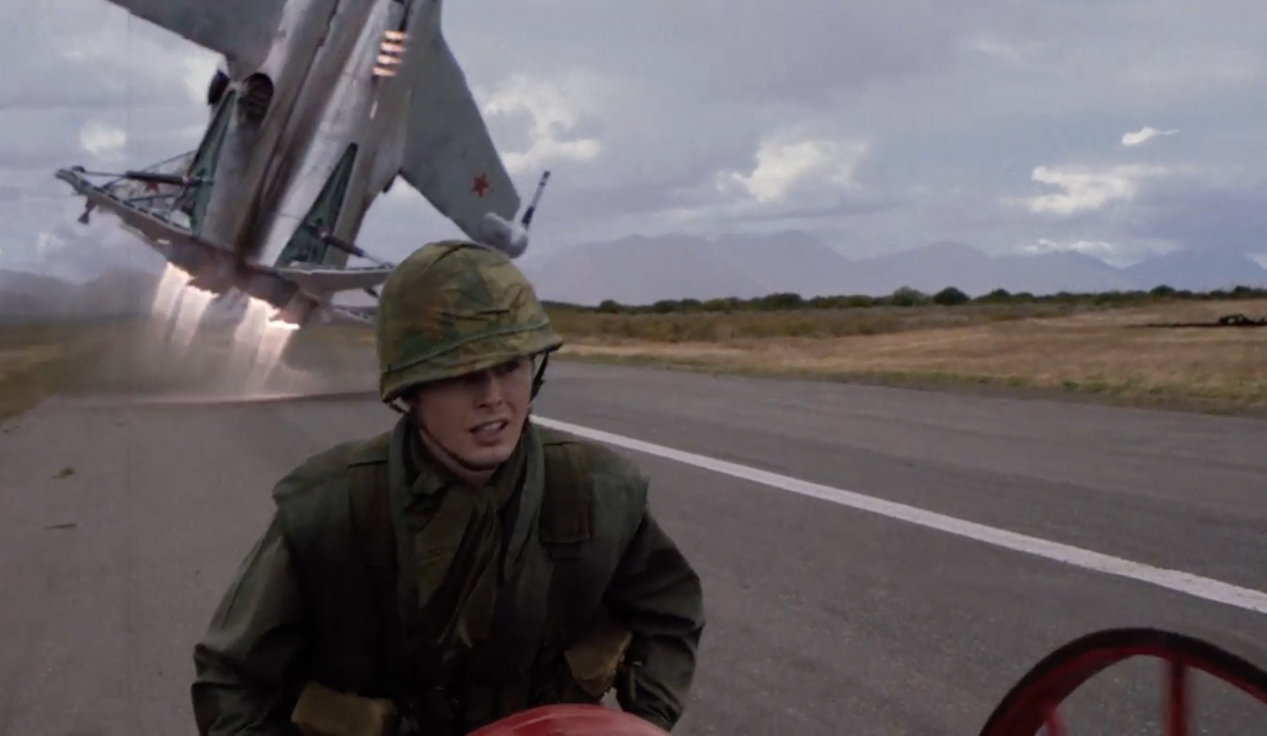 В новом фильме Нил Бломкамп сумел испортить войну с зомби во Вьетнаме! - фото 3