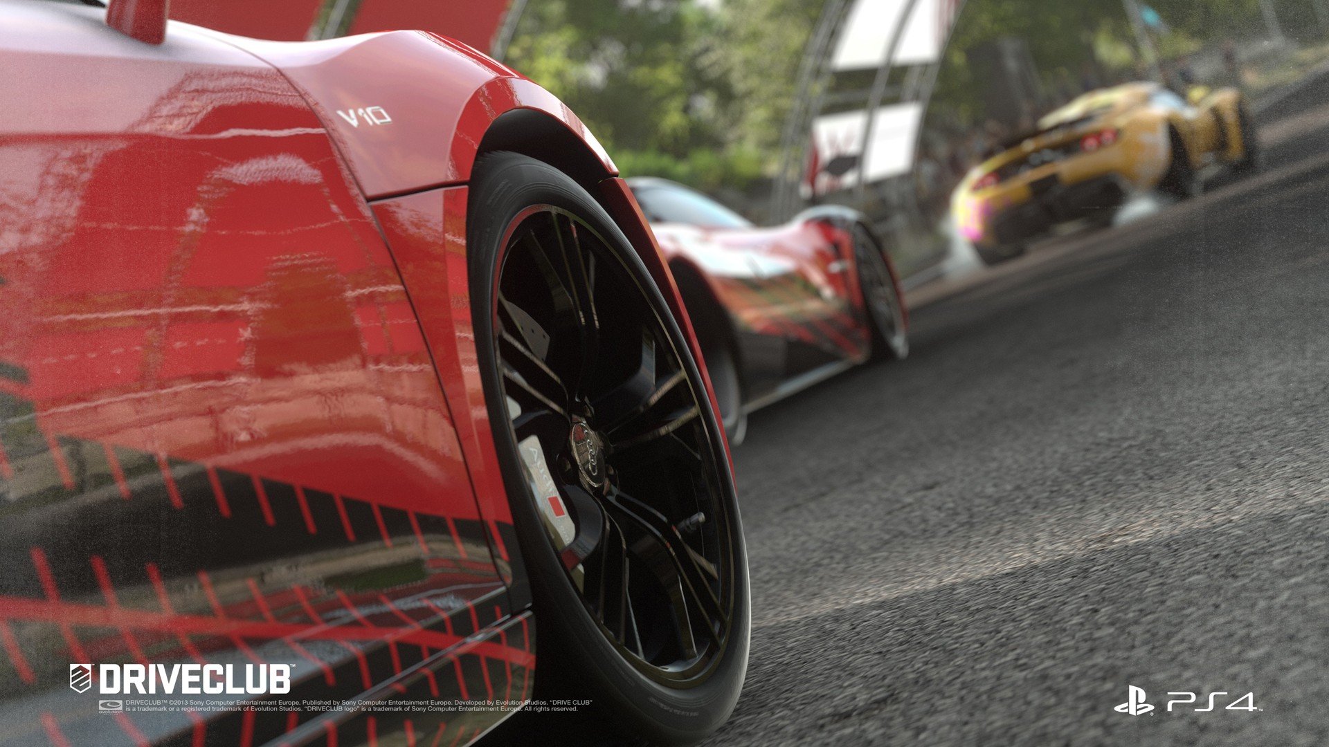 «Главный вклад Driveclub в жанр гонок заключается в том, как легко ей удалось смешать одиночные гонки с асинхронными поединками против ваших же друзей».

Polygon. 7.5/10
