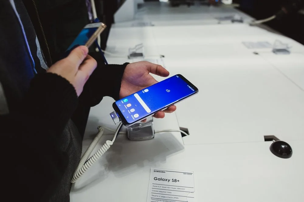 Samsung провела торжественный старт продаж смартфонов Galaxy S8 и S8+ - фото 3