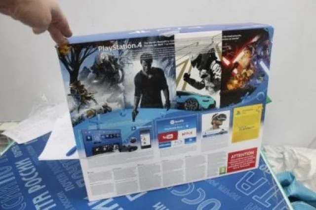 Сургутянин получит штраф за покупку PlayStation 4 Slim из Германии - фото 1