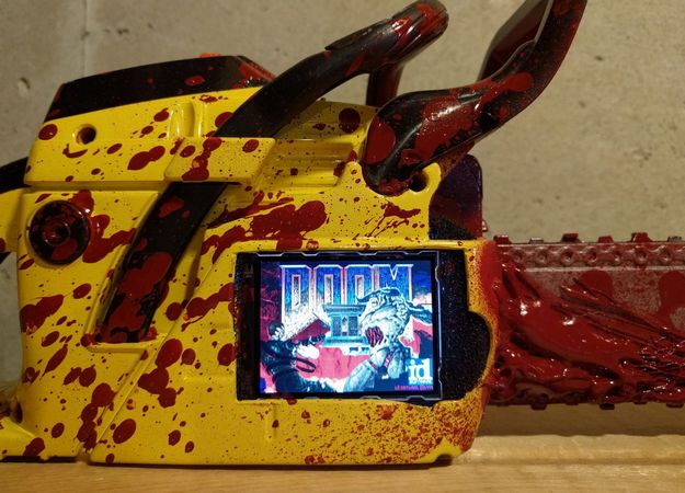 Doom запустили на бензопиле  - фото 1
