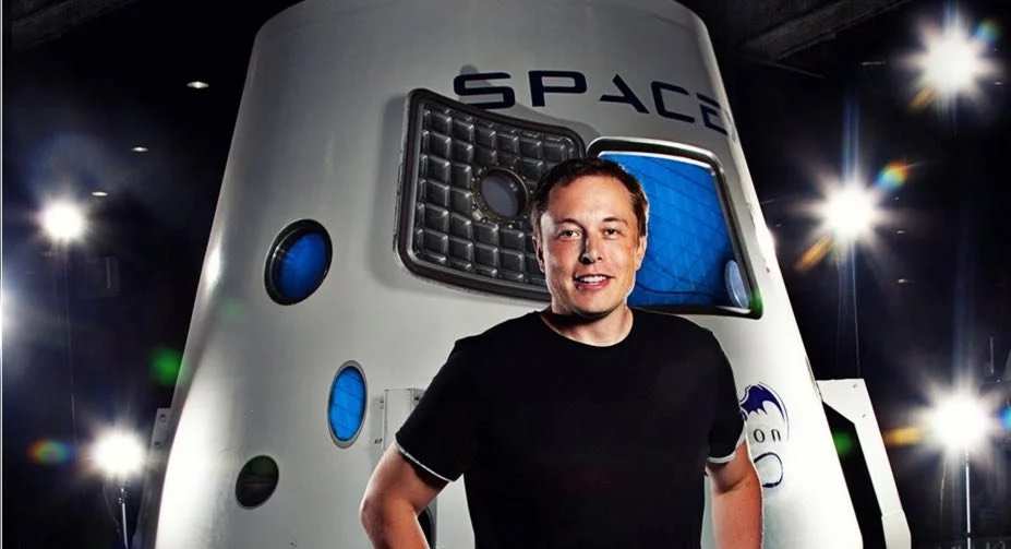 SpaceX откладывает запуск пилотируемого корабля до 2018 года  - фото 1