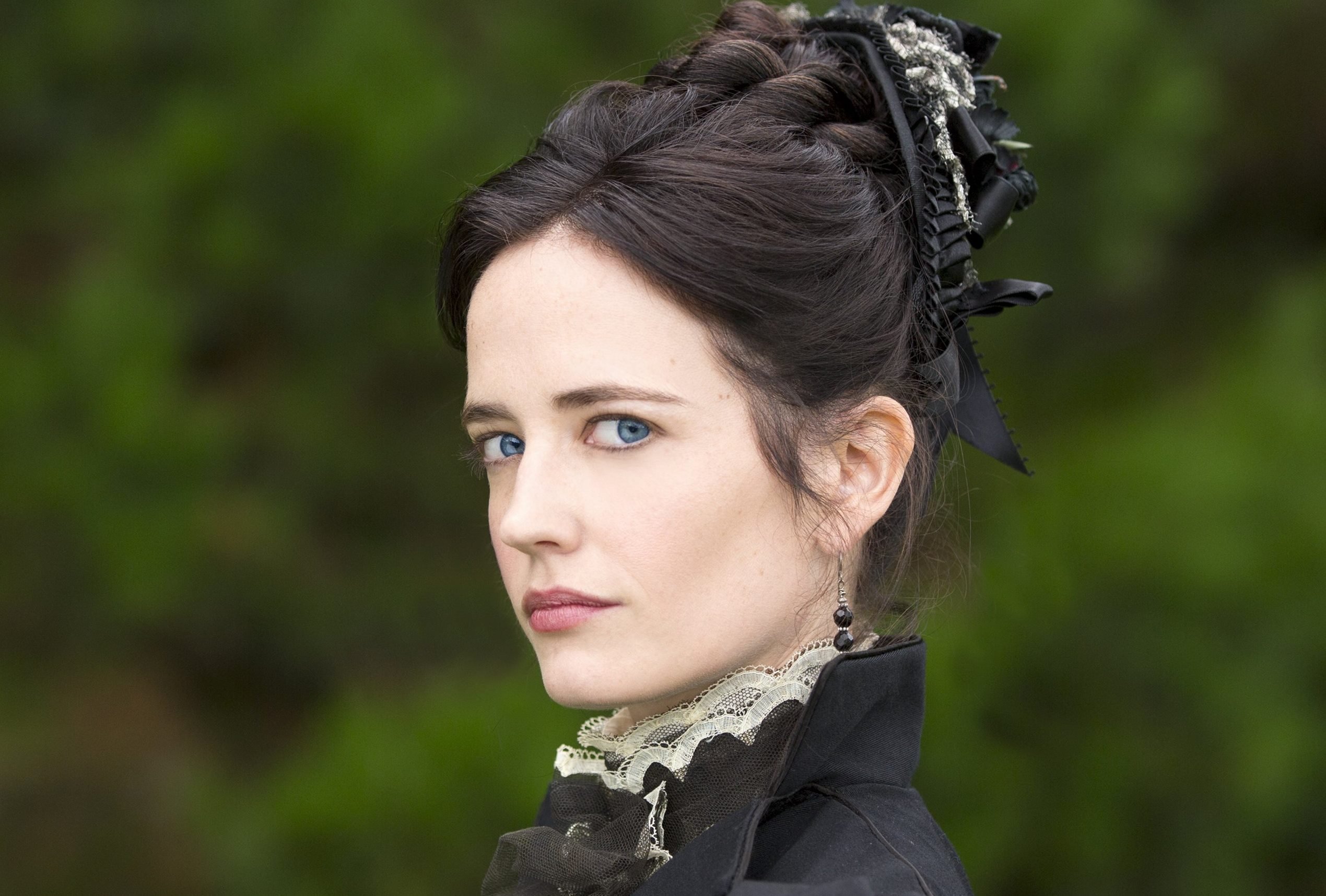 На американском телевидении год традиционно заканчивается в мае, но теперь и на последний месяц весны приходится несколько премьер. Вампиры, Франкенштейн и Дориан Грей, новый «Ребенок Розмари», боевик о спецназе, теракт ИРА, ностальгическая комедия с Ником Фростом, гей-драма автора «Американской истории ужасов», мультфильм Amazon, Джон Малкович в роли Черной Бороды — в ежемесячном гиде «Канобу».