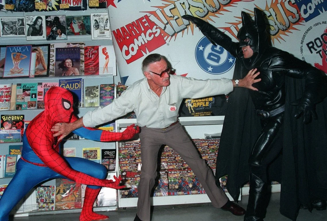 Стэн Ли предложил спасти фильмы по комиксам DC - фото 1