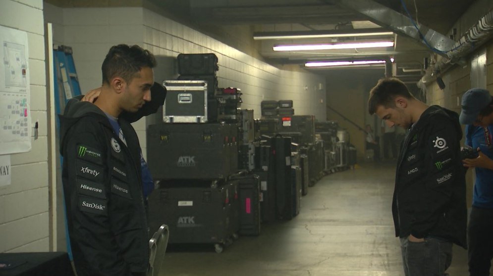 10 лучших кадров второго дня плей-офф TI7 - изображение 9 10 лучших кадров второго дня плей-офф TI7 - фото 9