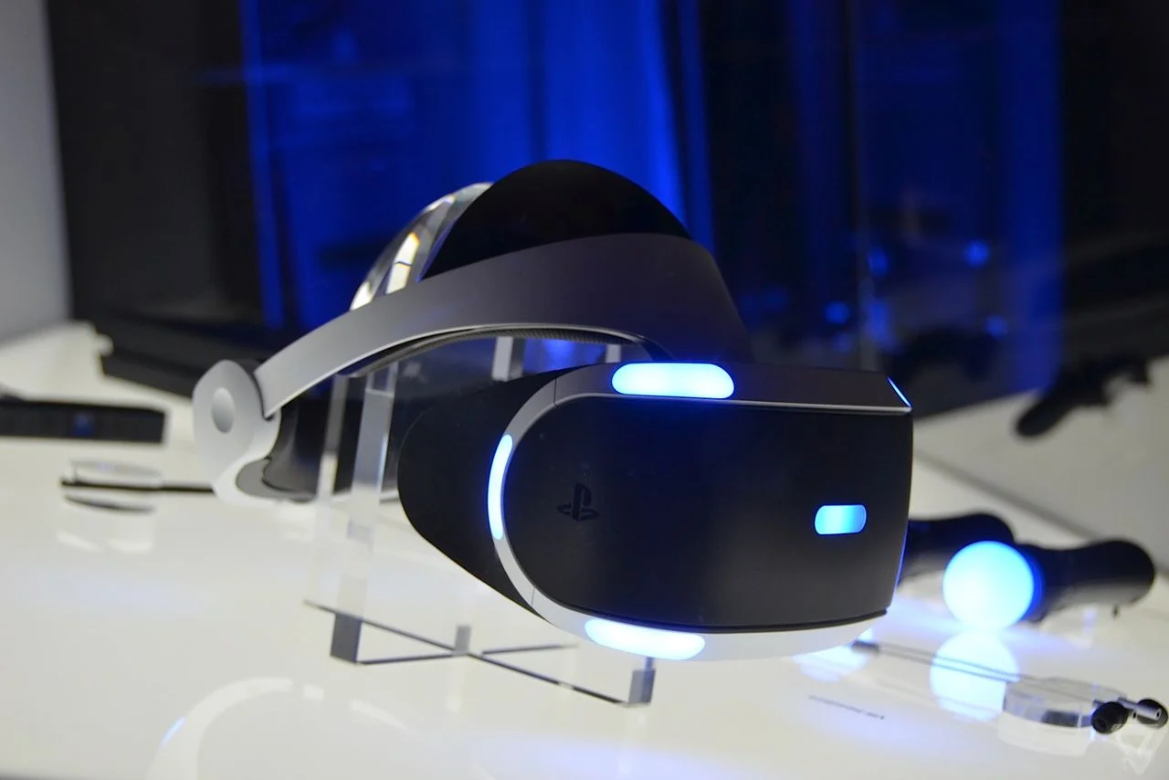 Прогноз продаж PlayStation VR на 2016 год понижен в 3,5 раза - фото 1