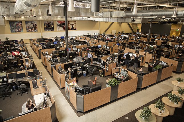 Разработчики God of War и Journey зовут переехать к ним в Санта-Монику - фото 2