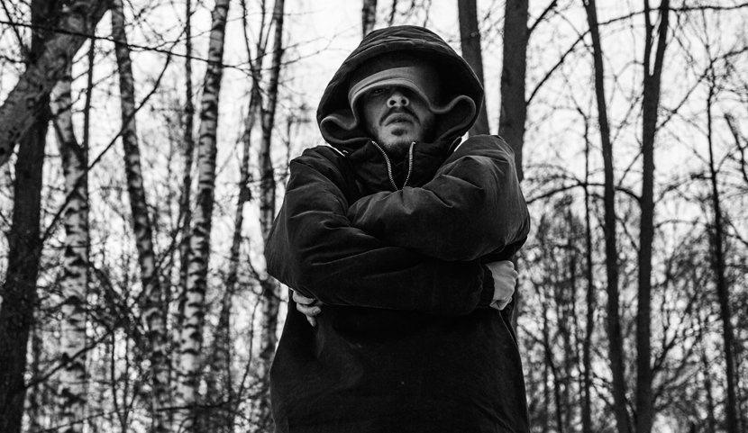 1 апреля вышел второй диск рэпера Хаски «Любимые песни (воображаемых) людей». Что это и почему все так восторгаются этой музыкой — справедливый вопрос, на который мы подробно отвечаем.