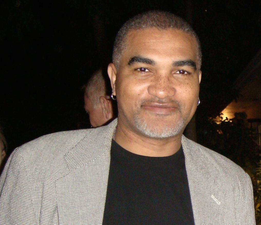 Дерек Смарт, гениальный блоггер и игровой разработчик.