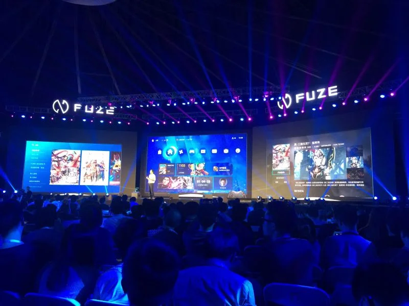 Китайская консоль компании Fuze ворует дизайн у PS4 и Xbox One - фото 2