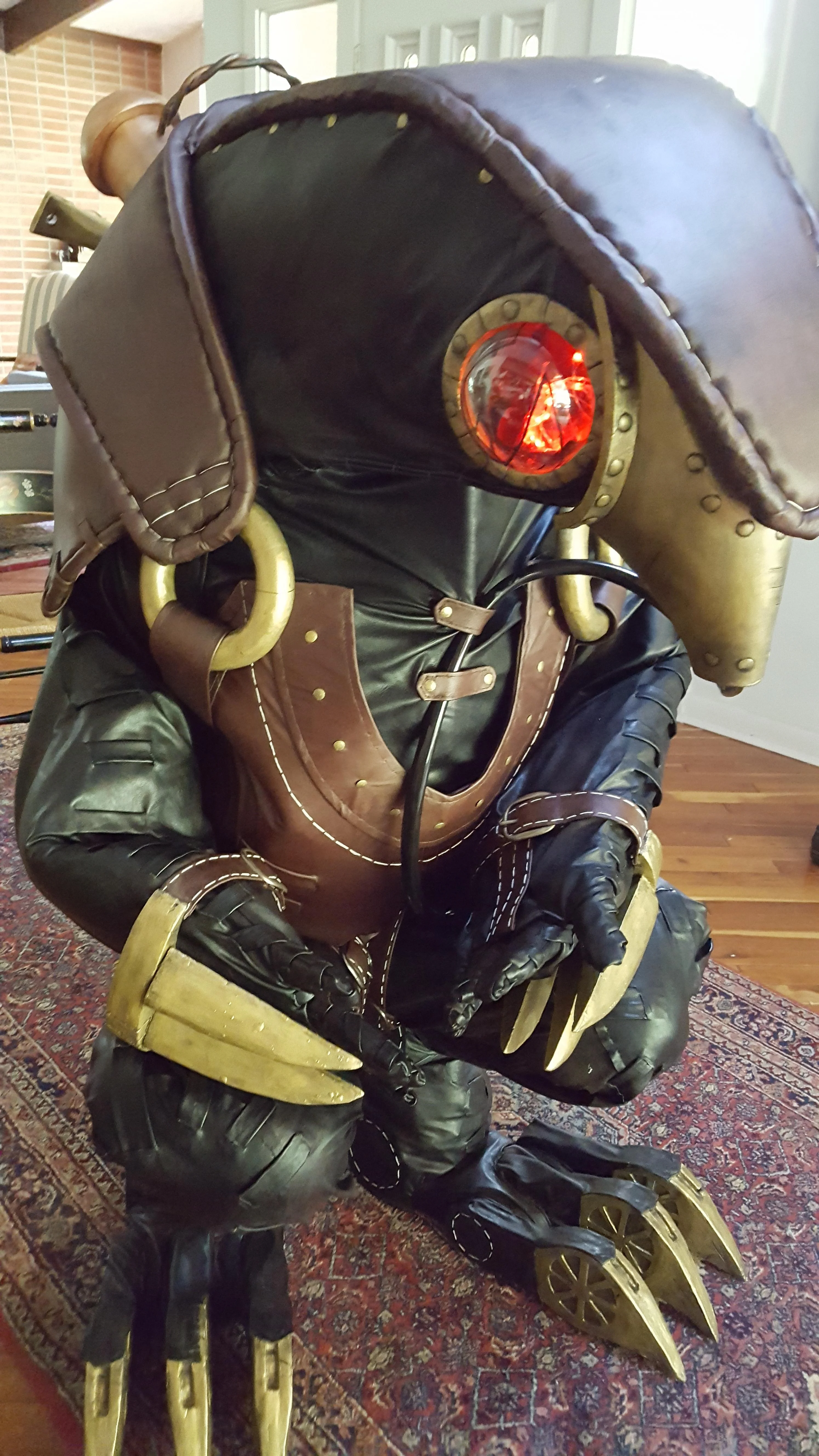 Удивительный косплей дня: Соловей из Bioshock Infinite своими руками - фото 4