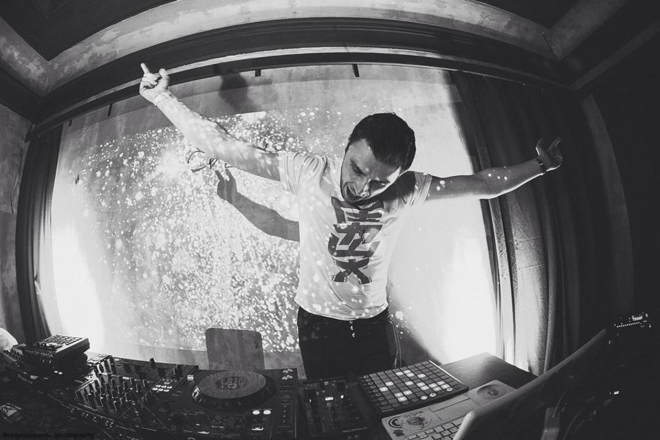 ## **Российские музыканты, за которыми, по мнению Pixelord, нужно следить**

### – [Gillepsy](https://soundcloud.com/gillepsy)

### – [813](https://soundcloud.com/813)

### – [Yayati](https://soundcloud.com/yayati)